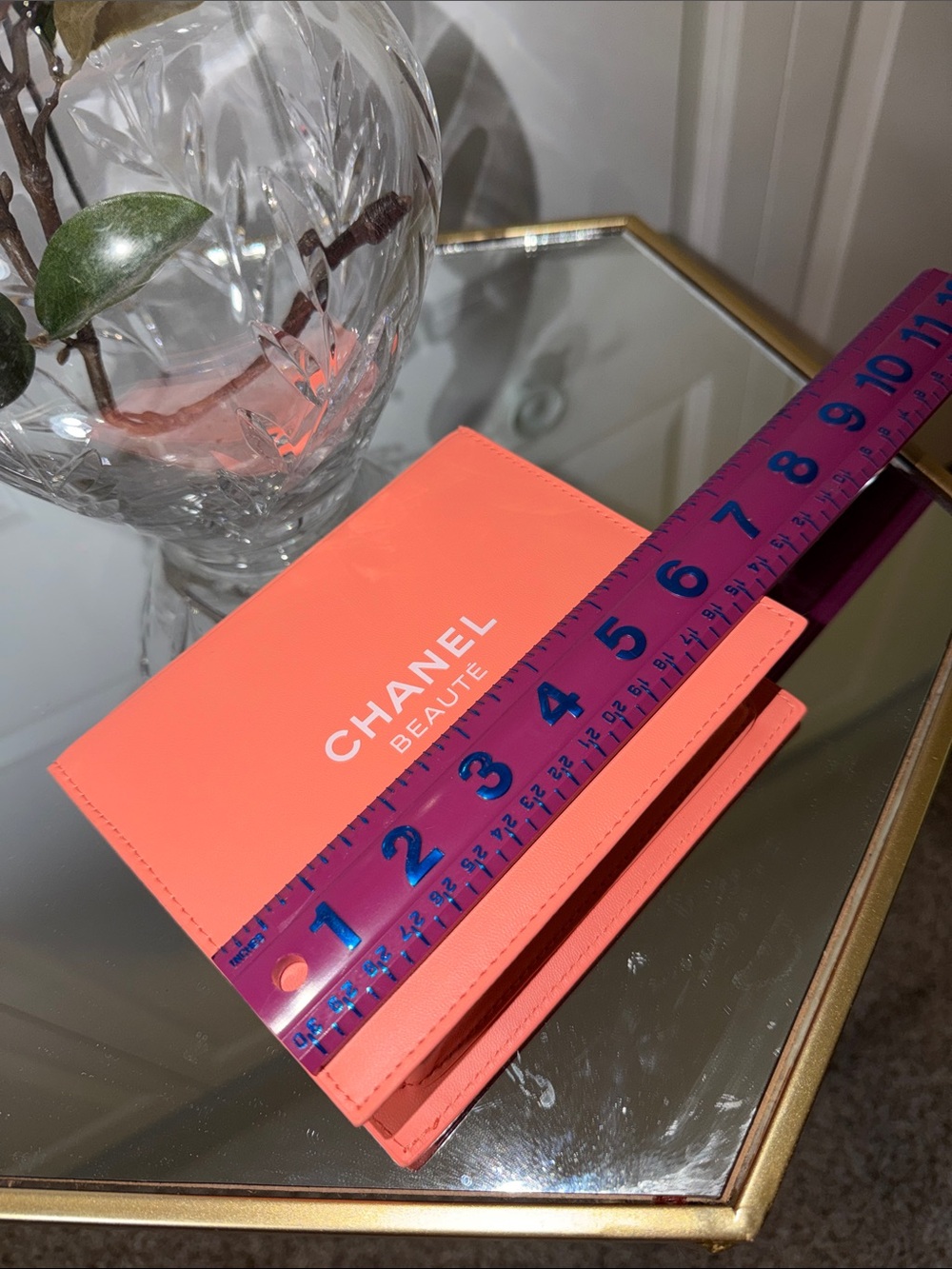 CHANEL Beauté Coral-Orange Travel Makeup Case - Picture 6 of 7